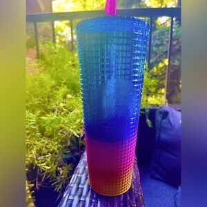 - NWT Tropical Grid Cold TIM SINGLETON
Cup TUMBLER 2023